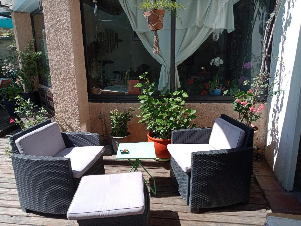 Belle Maison De Caractere Dans Village Et Sa Piscine Privee 7 Pers- 3 Chambres - 12 Rue Emile Zola Millas Buitenkant foto